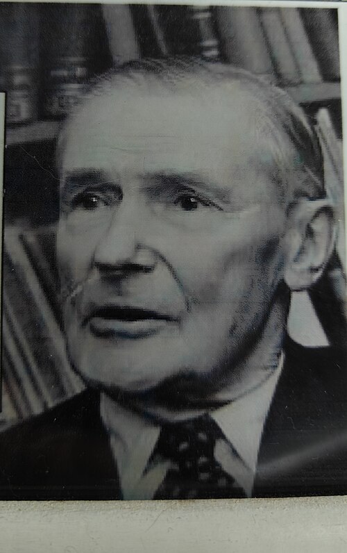Dr. Friedrich Pfister